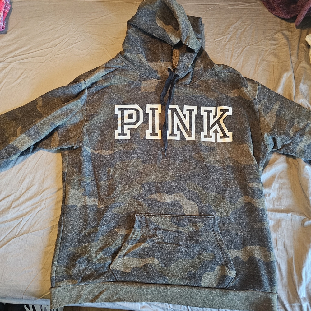 PINK Victoria's Secret Green and Brown Camo Hoodie